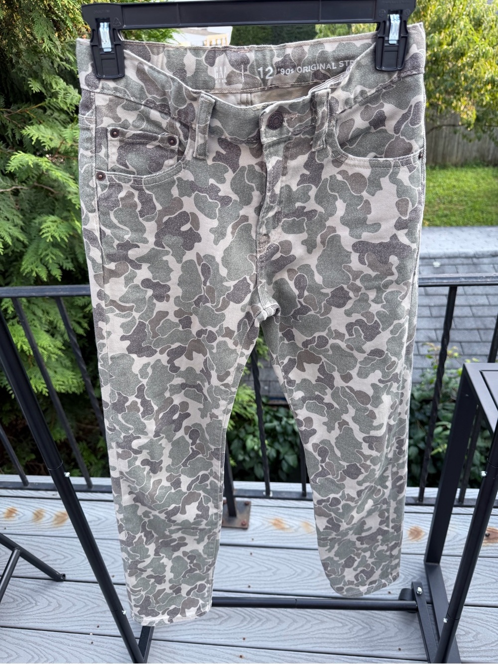 GAP Women's Green Camo Ankle Jeans